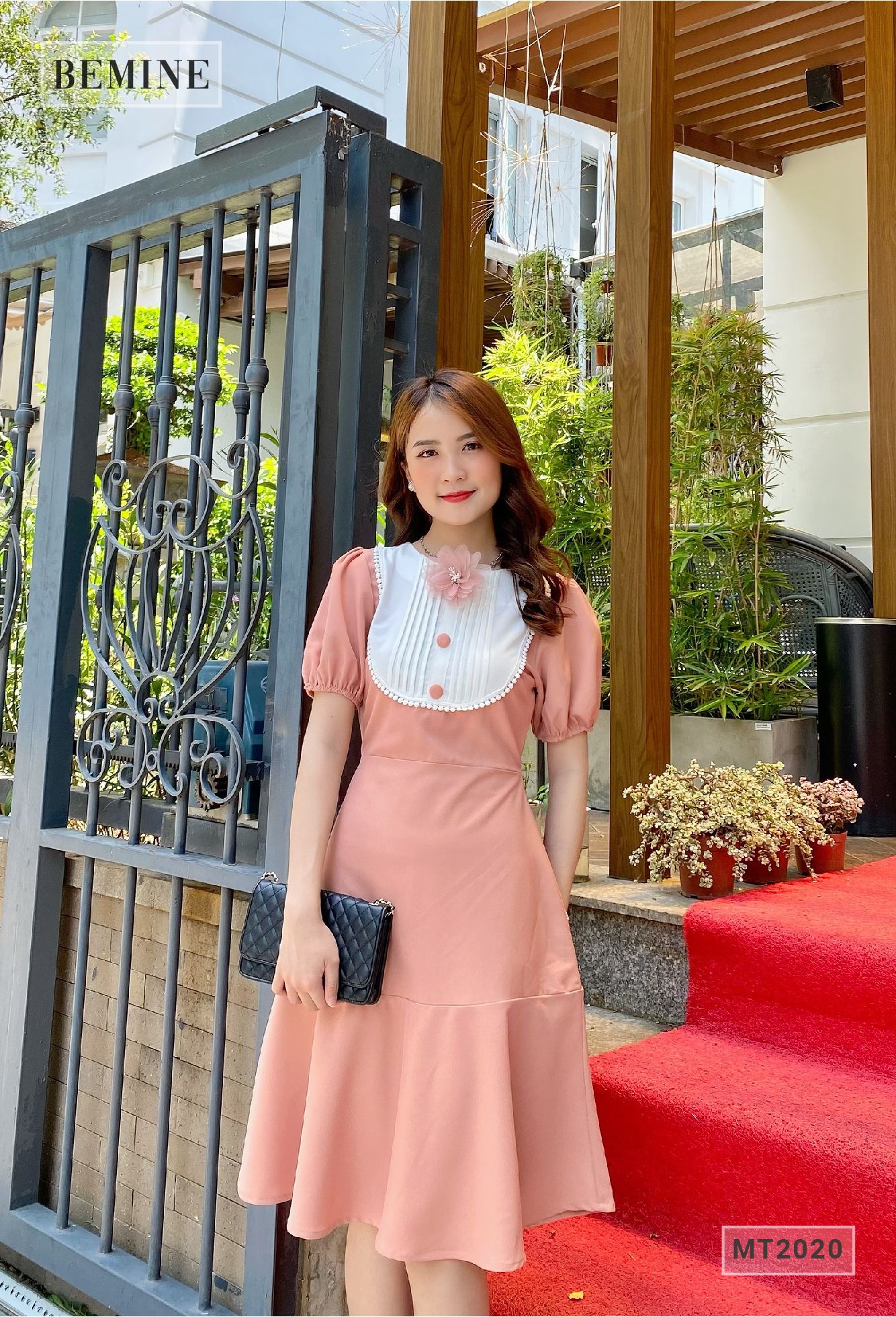 MT2020HONG - Đầm phối trắng hoa ngực