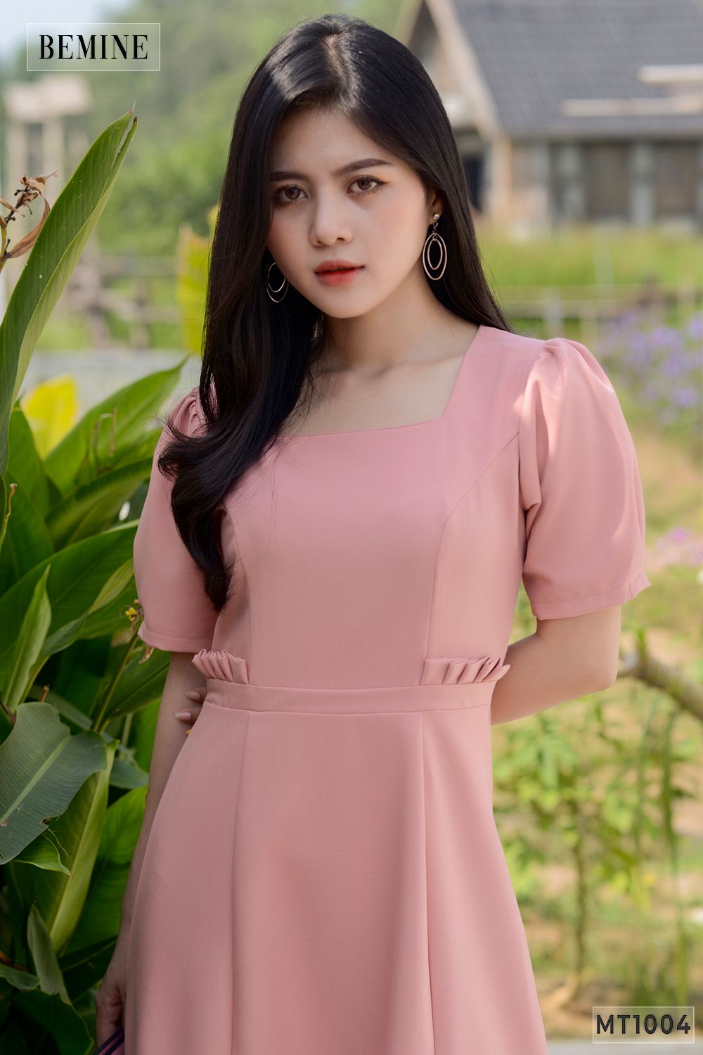 MT1004HONG - Đầm xếp 2 bên đính nút bọc