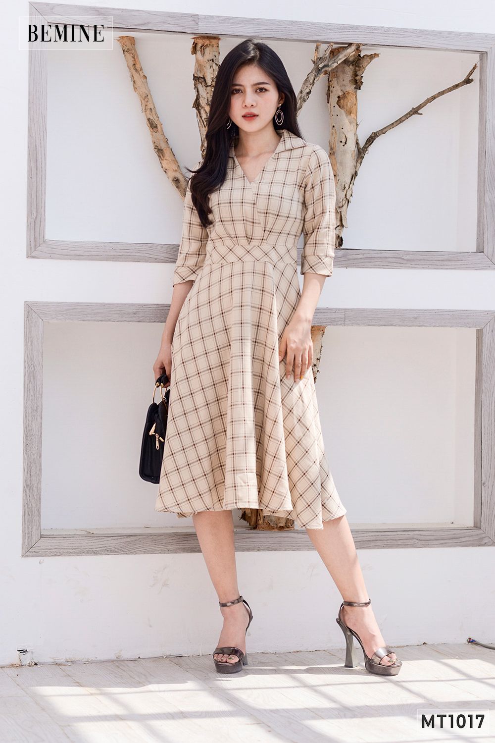MT1017NAU - Đầm caro cổ đắp chéo tay lỡ