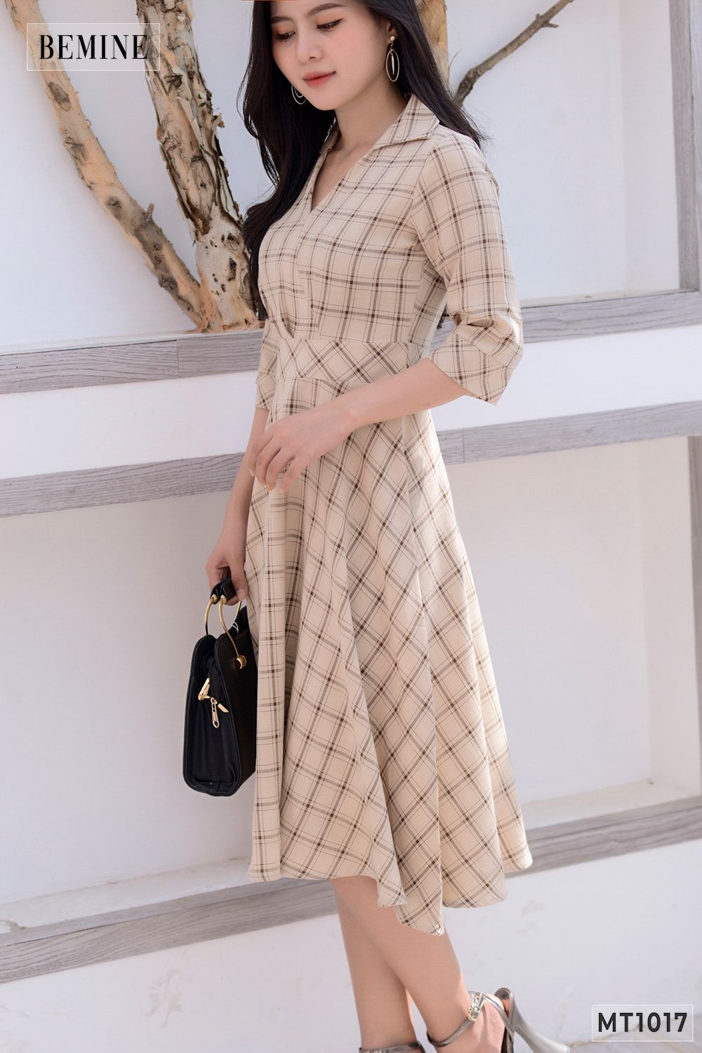 MT1017NAU - Đầm caro cổ đắp chéo tay lỡ