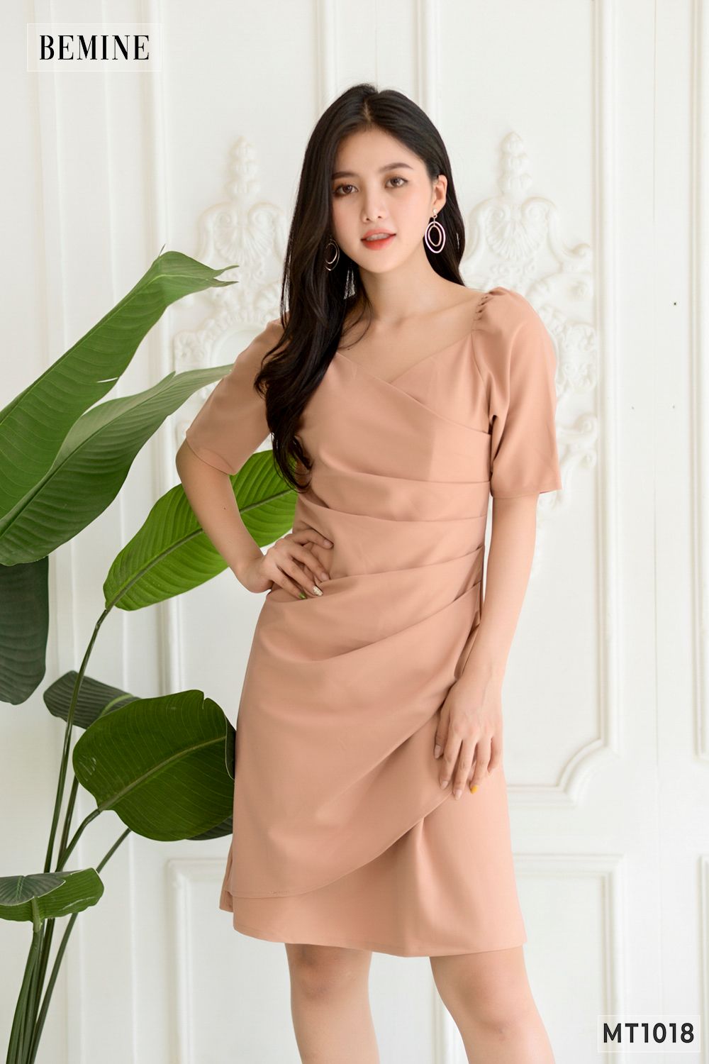 MT1018 - Đầm da xếp ly thân