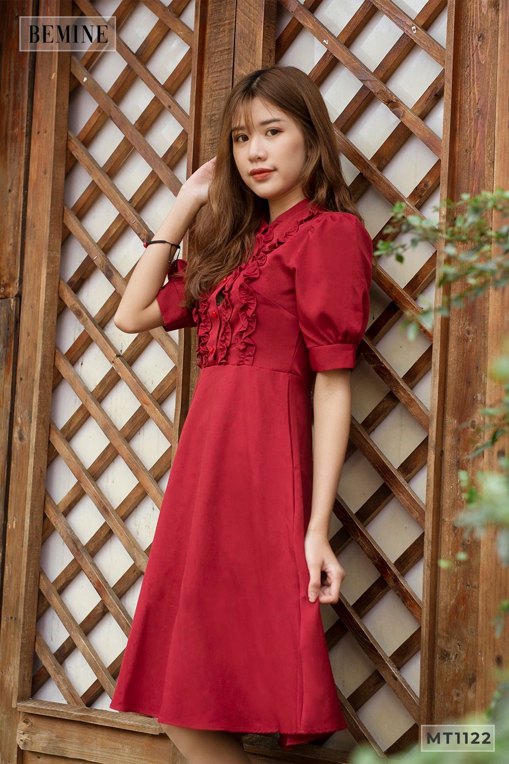 MT1122DO - Đầm đính nút trụ nhúng bèo ngực