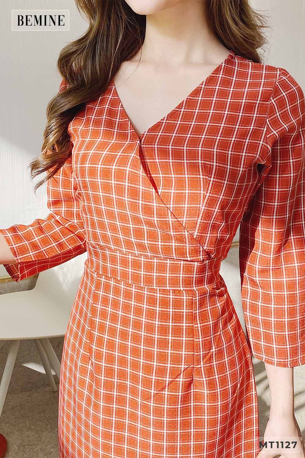 MT1127DO - Đầm caro cổ đắp chéo đuôi cá