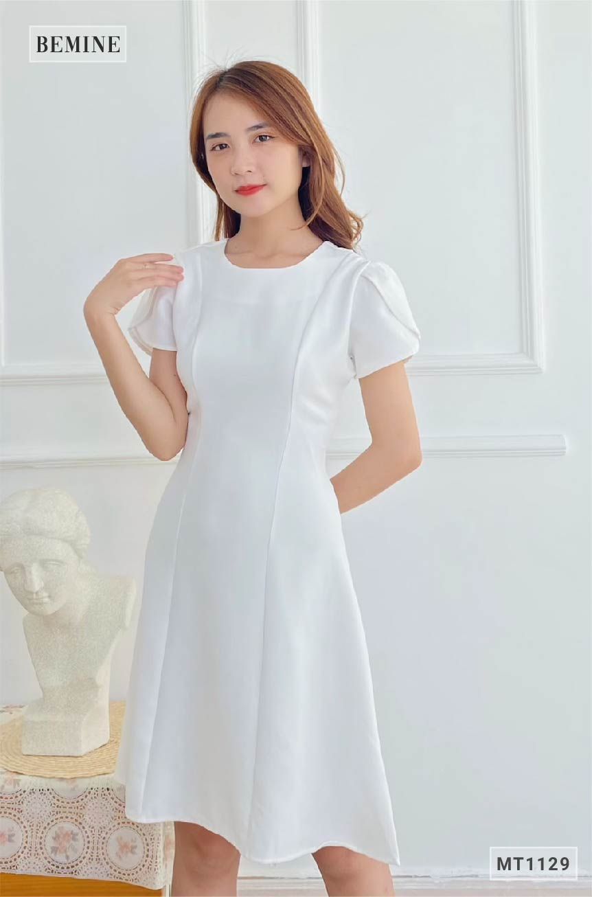 MT1129TRANG - Đầm cổ Vich tay búp