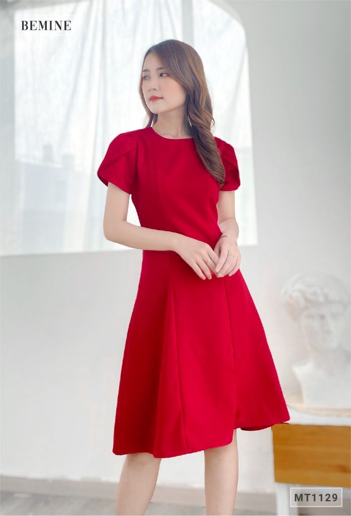 MT1129DO - Đầm cổ Vich tay búp