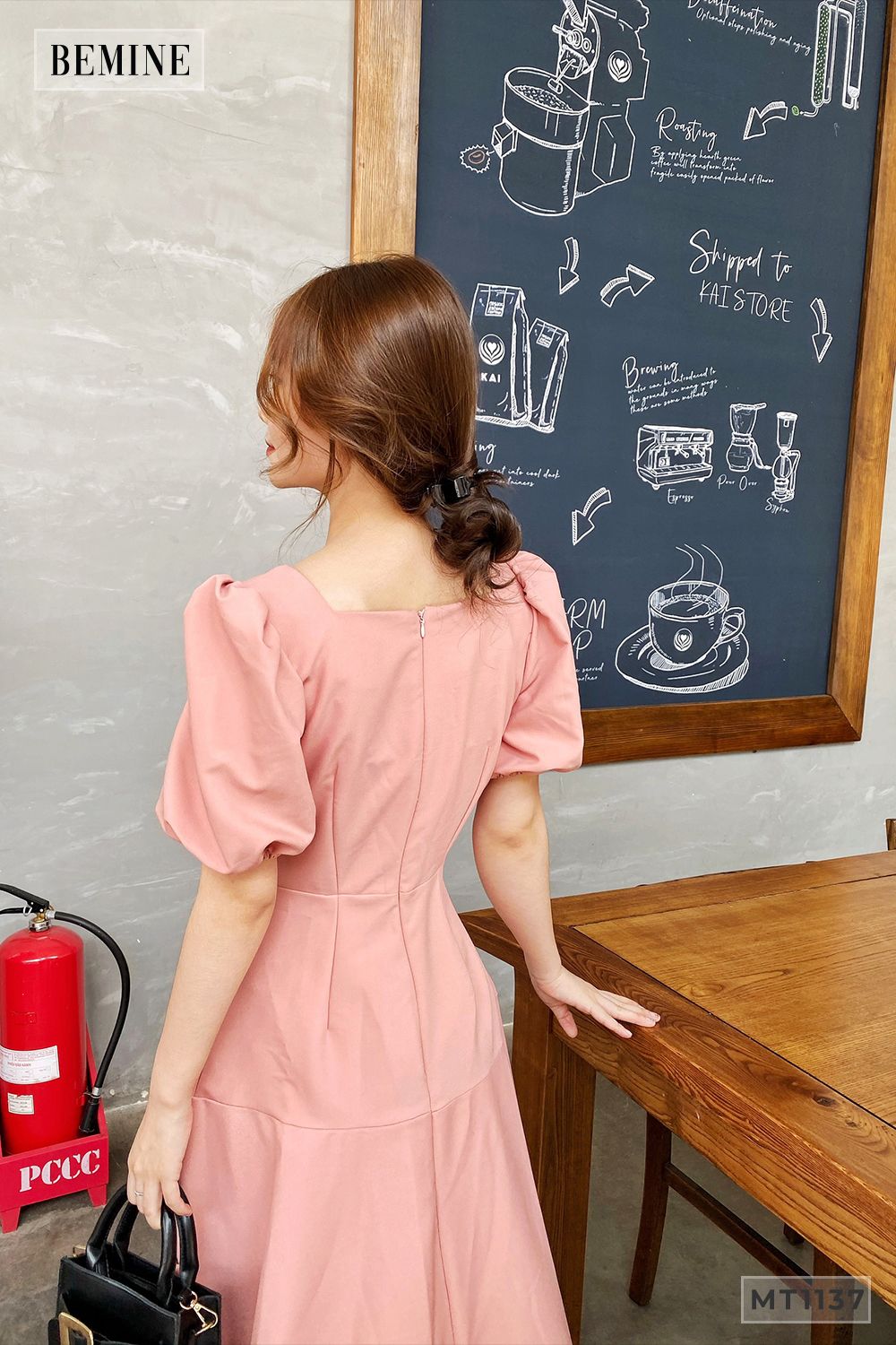 MT1137HONG - Đầm xòe tay phồng