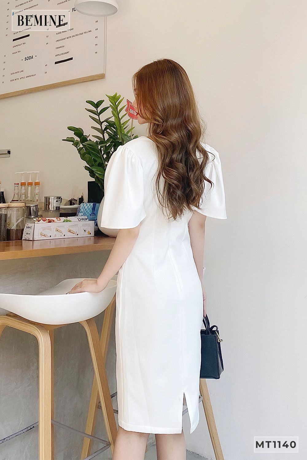 MT1140TRANG - Đầm suông tay phồng cổ vuông