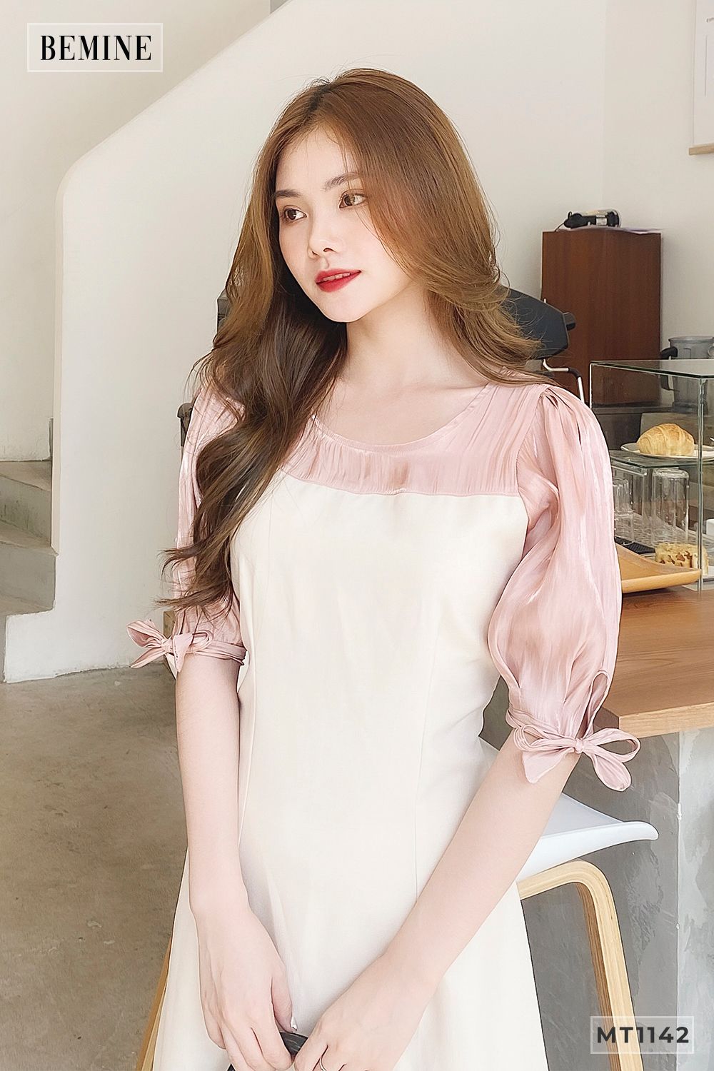 MT1142DA - Đầm da phối tay cột nơ