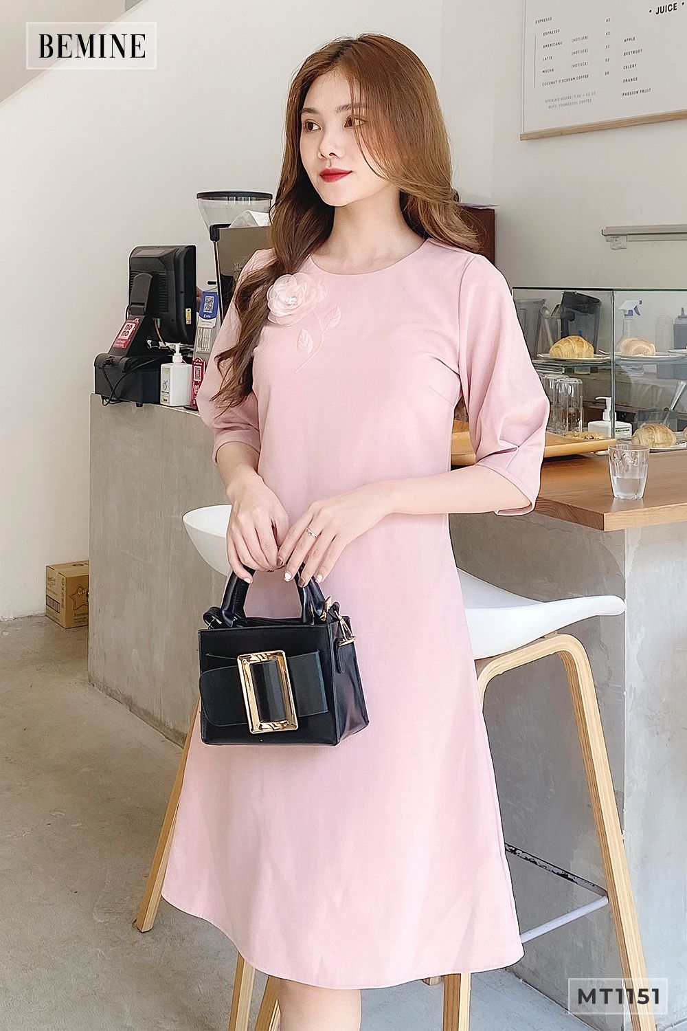MT1151HONG - Đầm suông thêu hoa