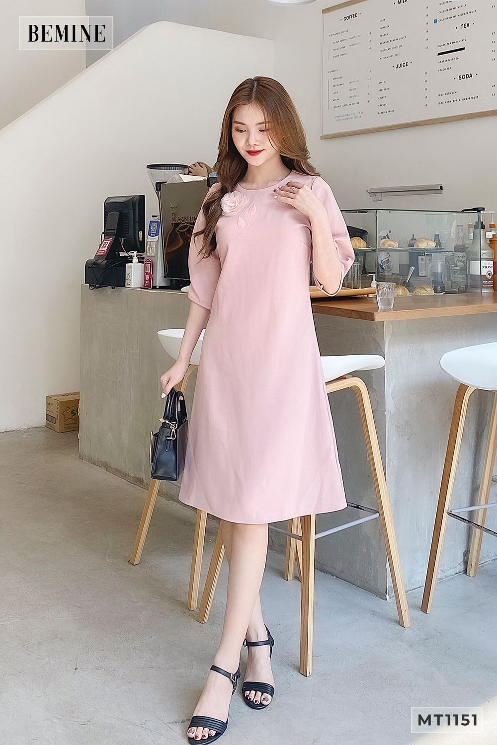 MT1151HONG - Đầm suông thêu hoa