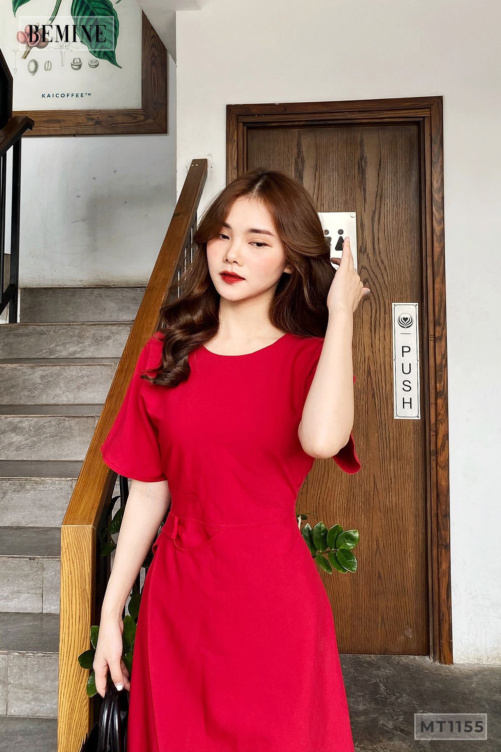 MT1155DO - Đầm móc eo giả túi