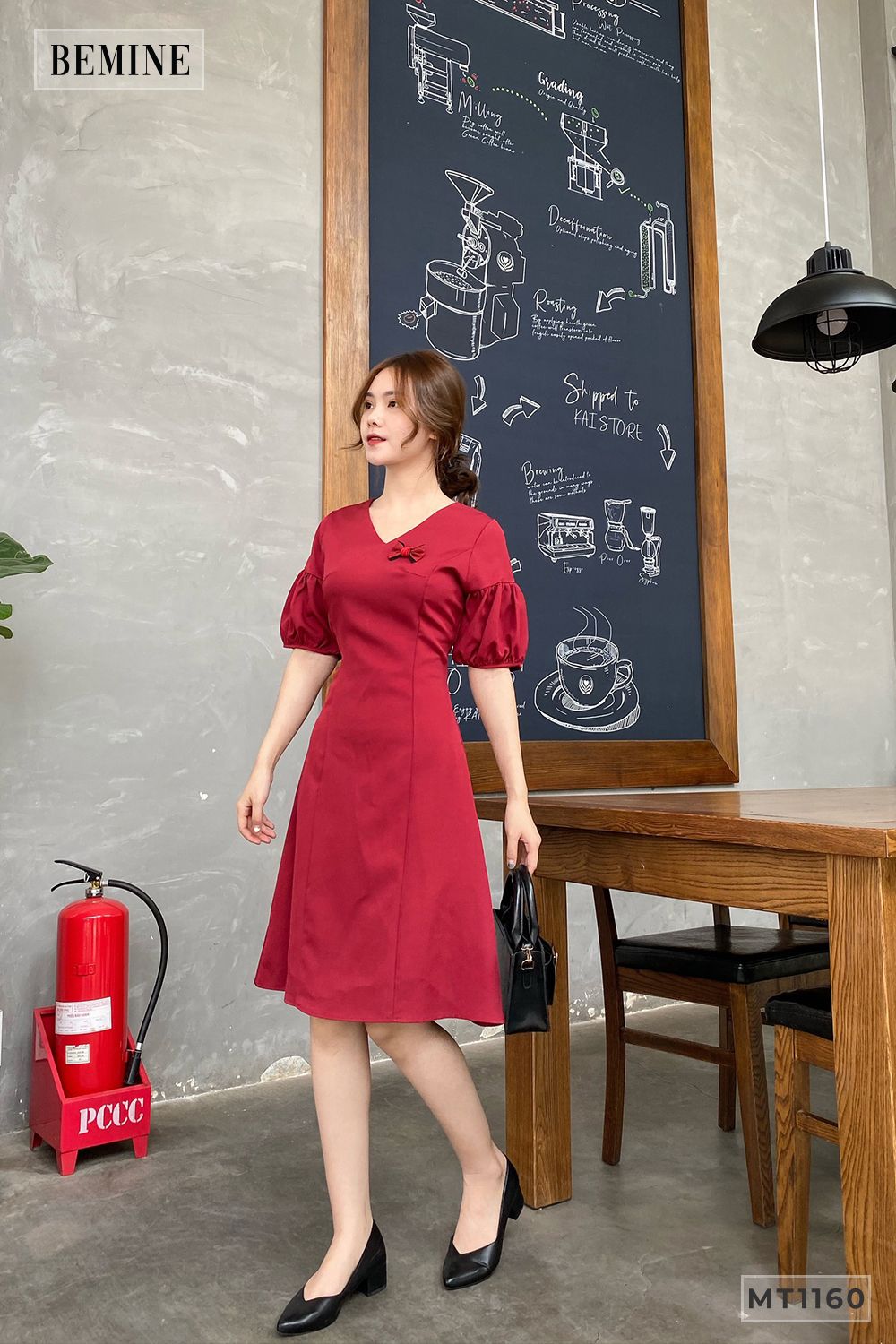 MT1160DO- Đầm tay phồng gắn nơ