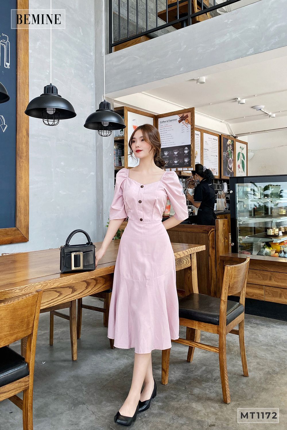 MT1172HONG - Đầm hồng nút trụ đuôi cá