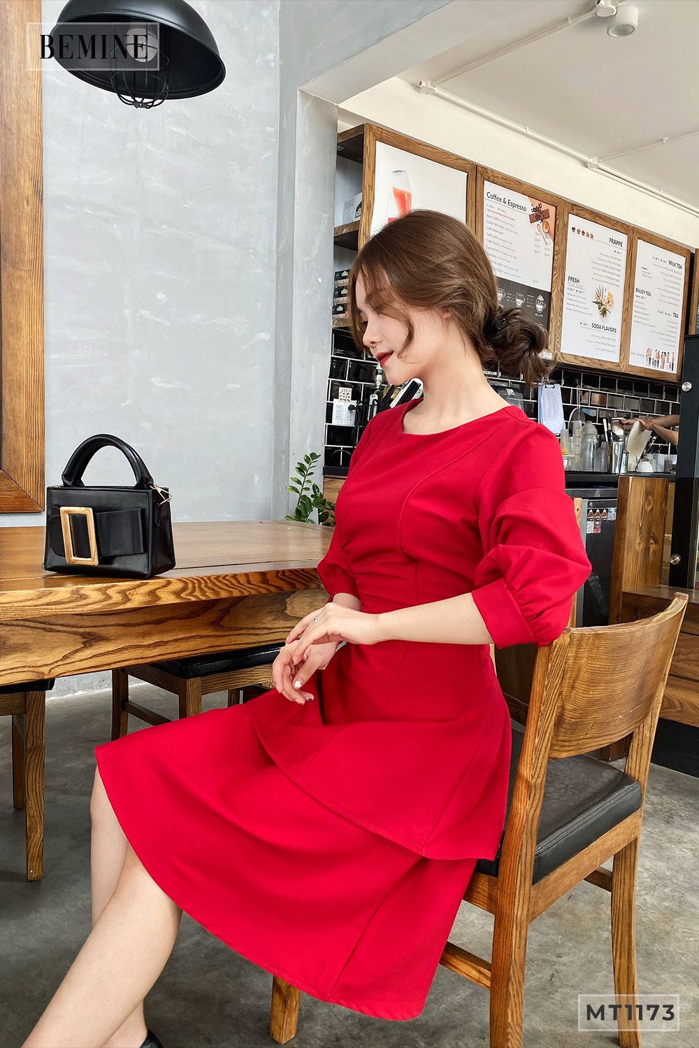 MT1173DO - Đầm 2 tầng nhún eo