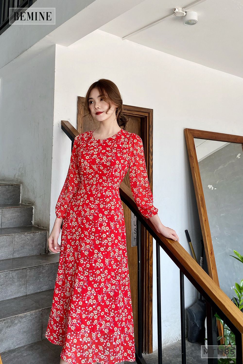 MT1185DO - Đầm cổ tròn tay dài cột eo