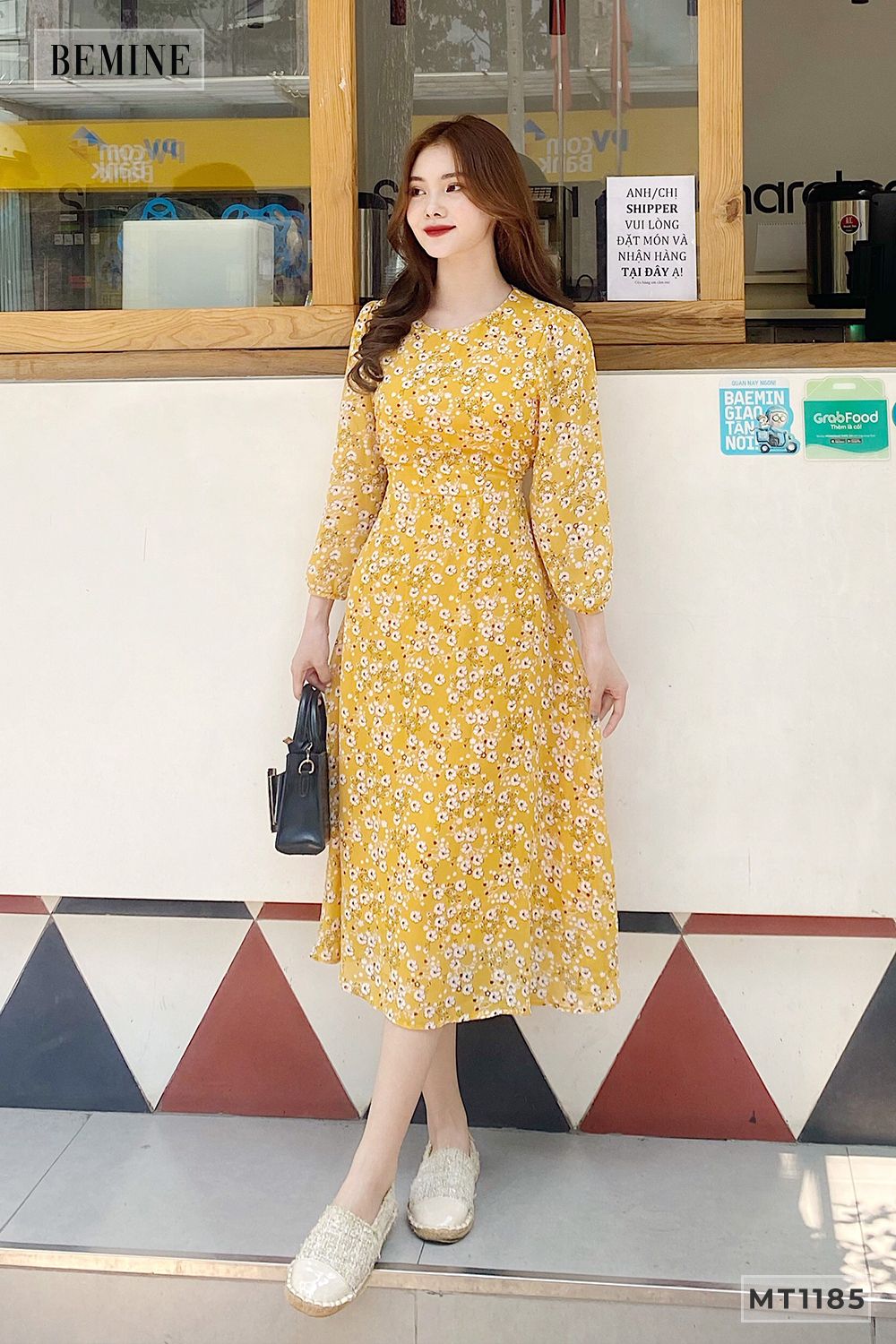 MT1185VANG - Đầm cổ tròn tay dài cột eo