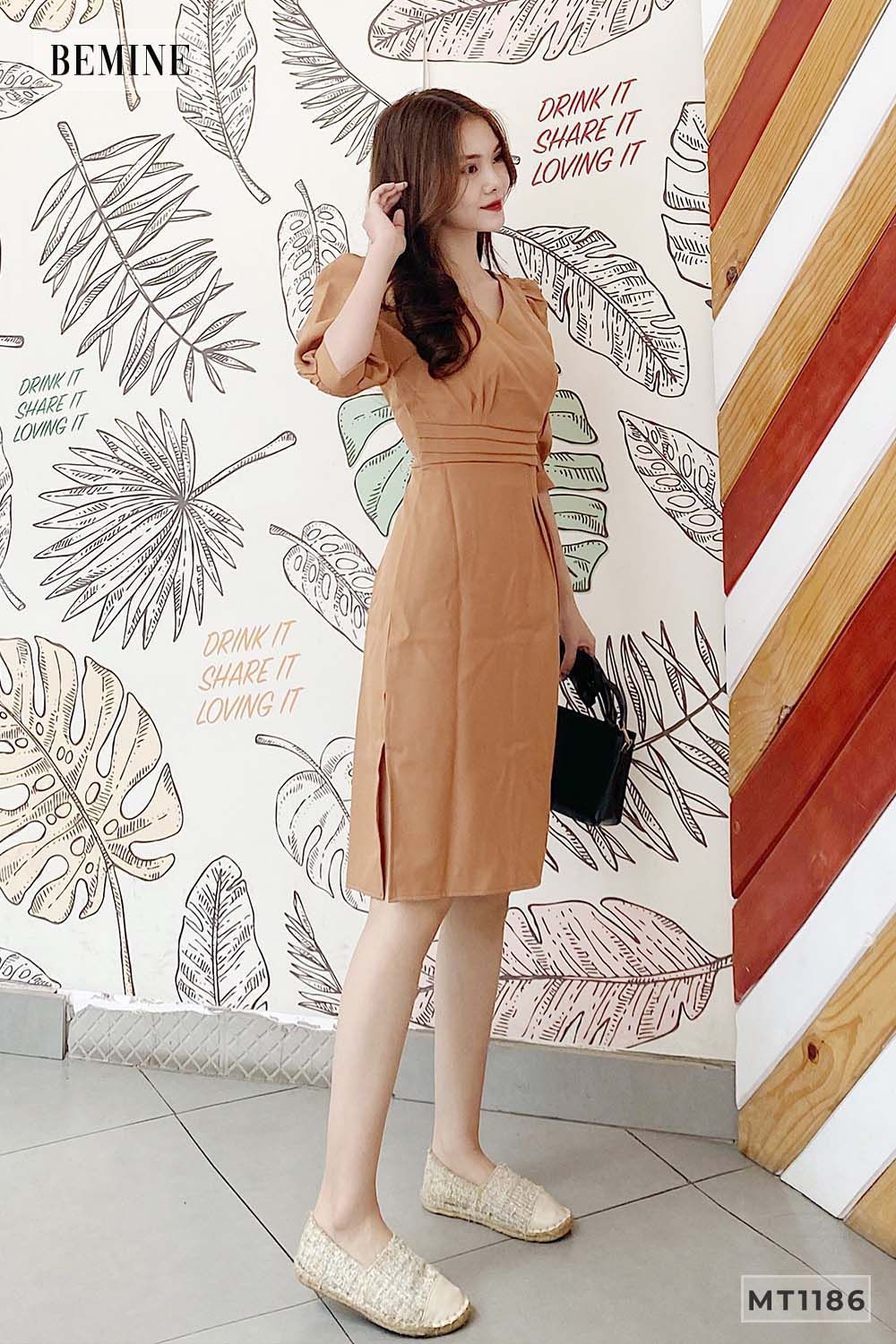 MT1186NAU - Đầm đắp ngực xếp li eo