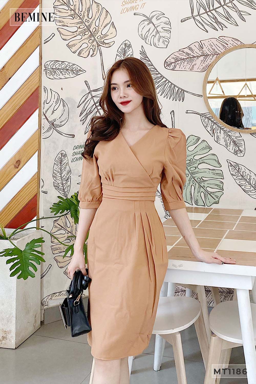 MT1186NAU - Đầm đắp ngực xếp li eo