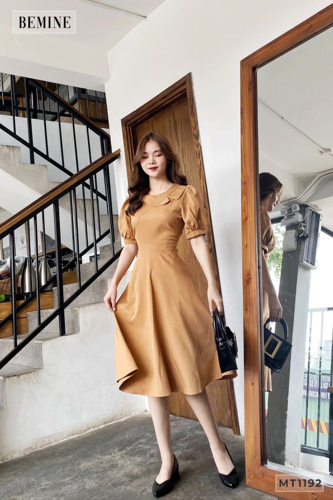 MT1192NAU - Đầm xòe cổ tròn vạt cổ