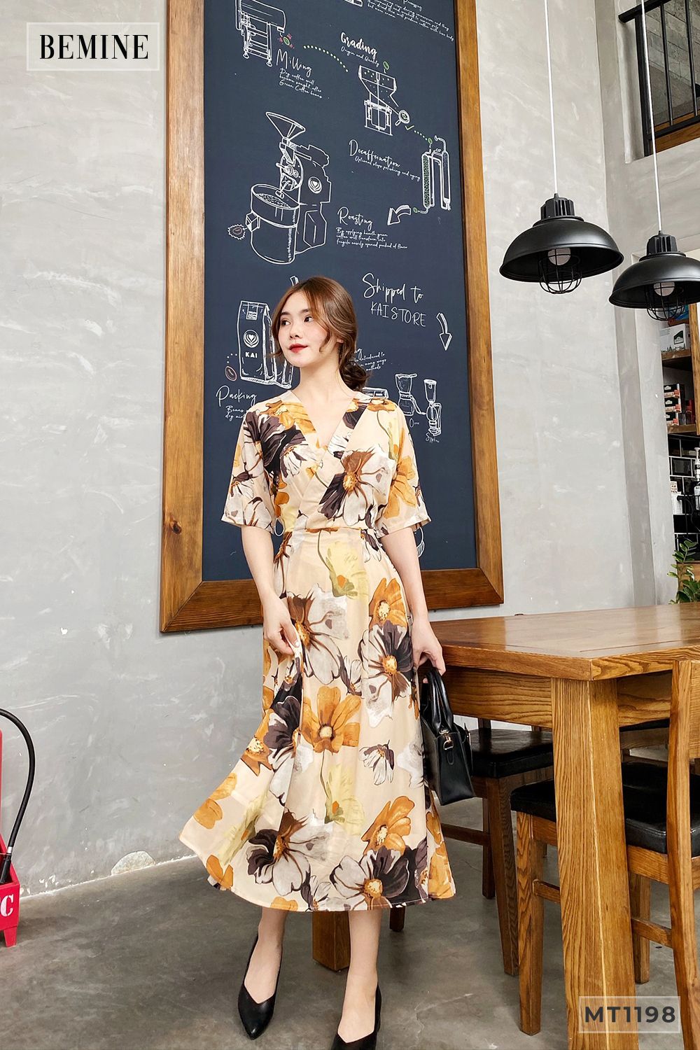 MT1198VANG - Đầm hoa xòe cổ đắp chéo