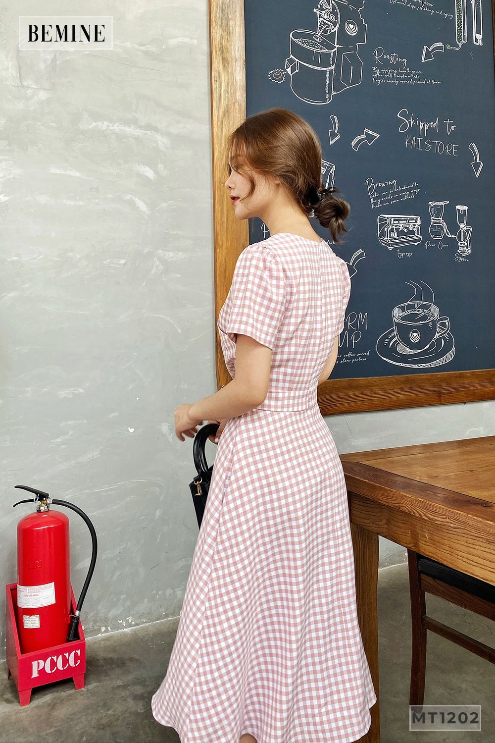 MT1202HONG - Đầm caro đắp chéo ngực