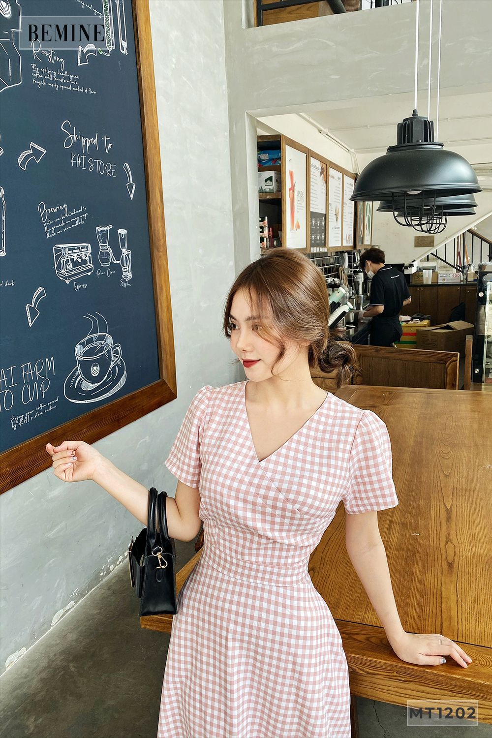 MT1202HONG - Đầm caro đắp chéo ngực