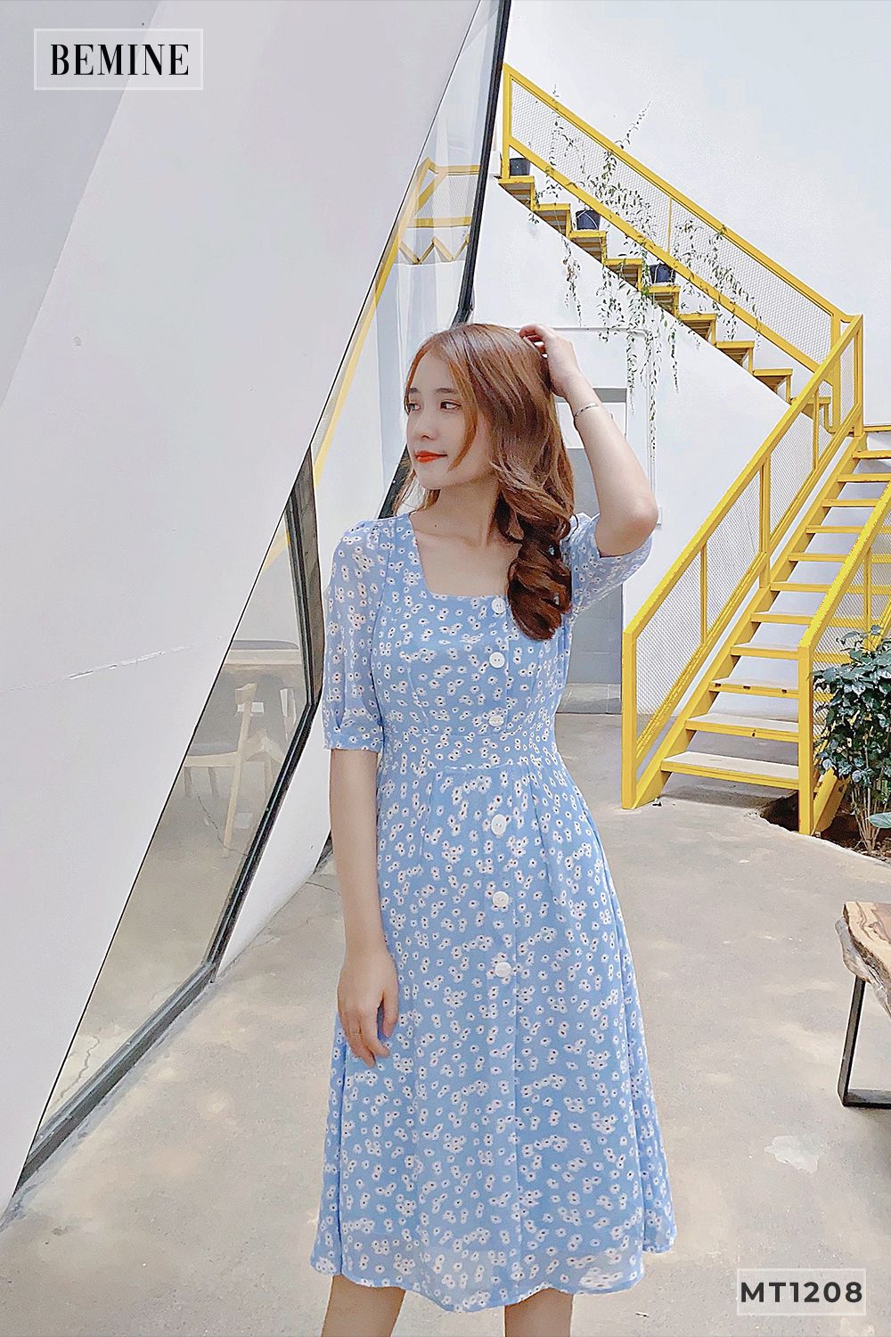 MT1208XANH - Đầm hoa cổ tròn đính nút trụ