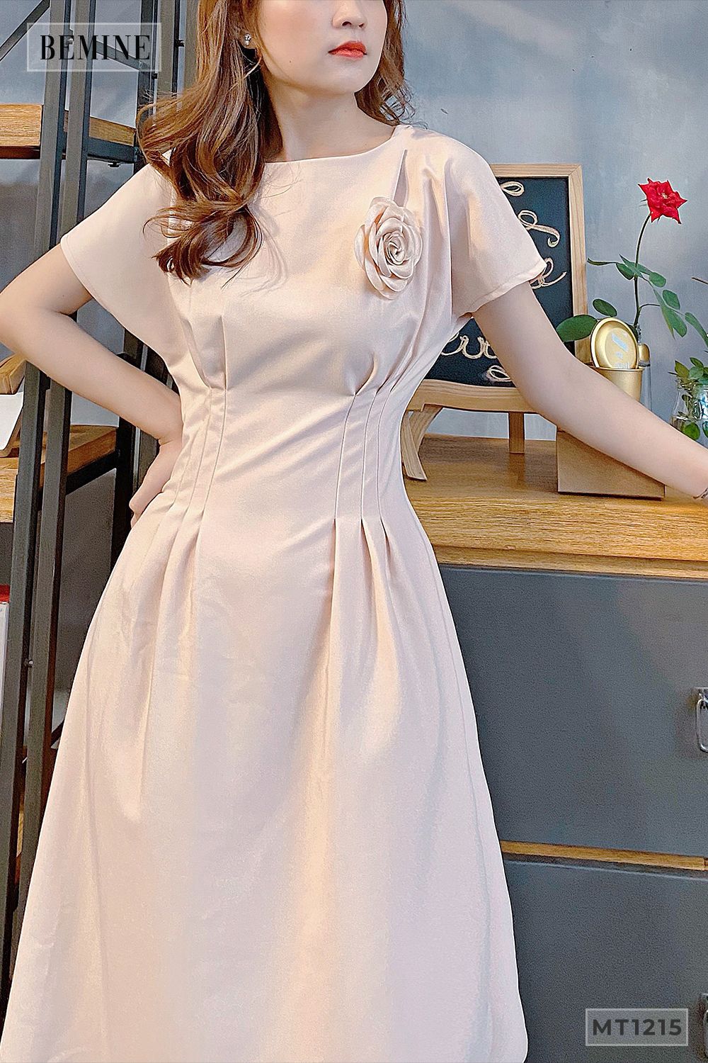 MT1215DA - Đầm chích ben eo bông ngực