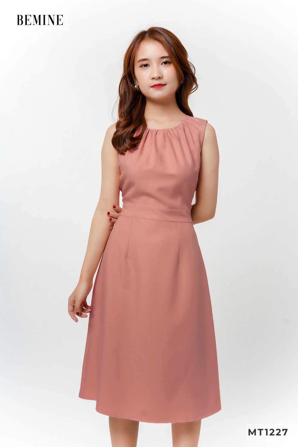 MT1227HONG - Đầm sát nách nhún cổ