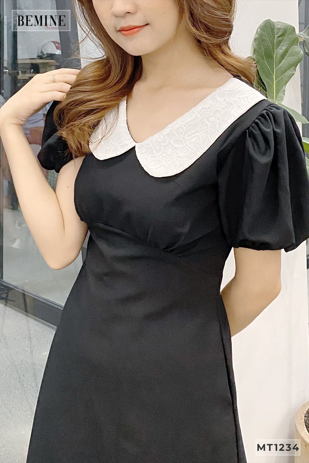 MT1234DEN - Đầm tay nhún phối cổ