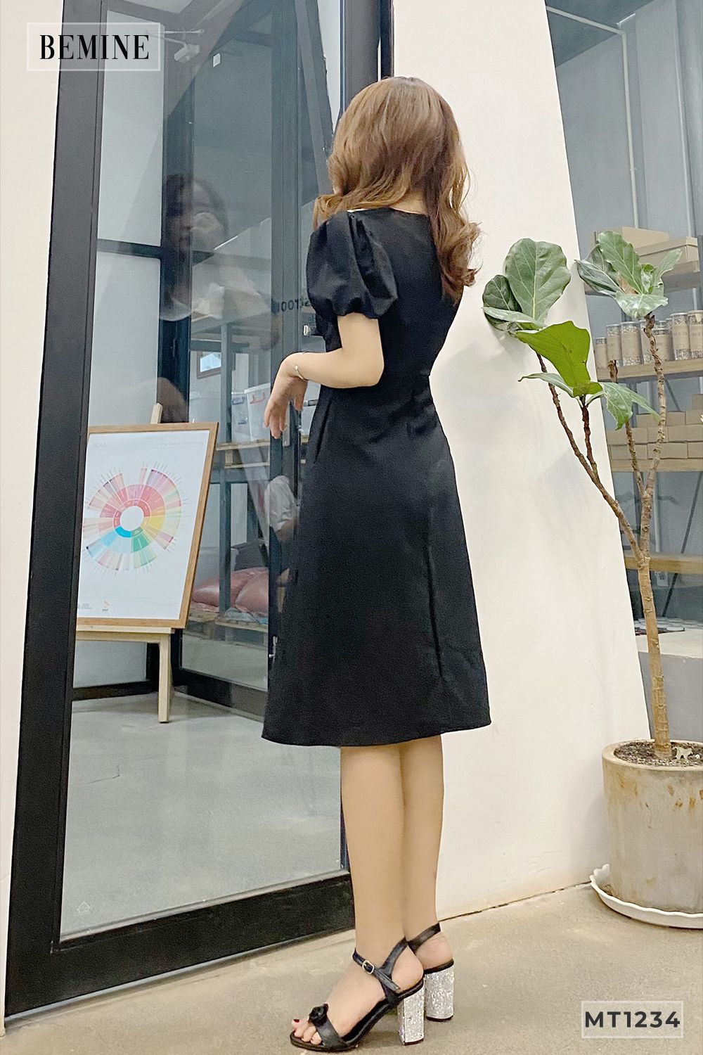 MT1234DEN - Đầm tay nhún phối cổ