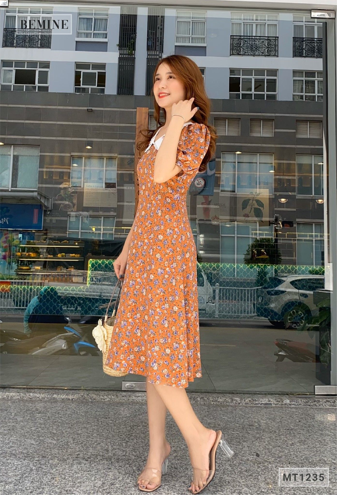 MT1235GACH - Đầm hoa phối cổ thêu