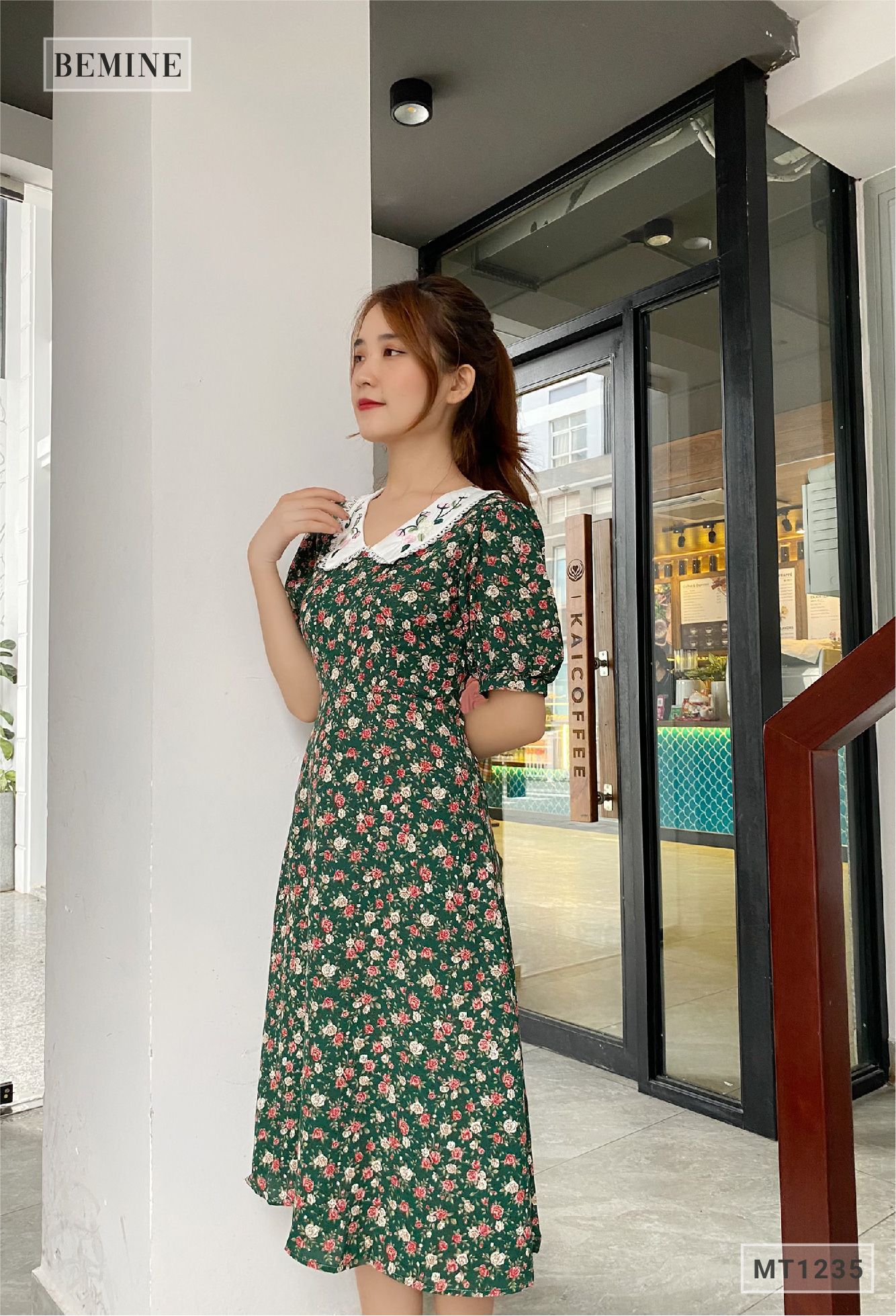 MT1235REU - Đầm hoa phối cổ thêu
