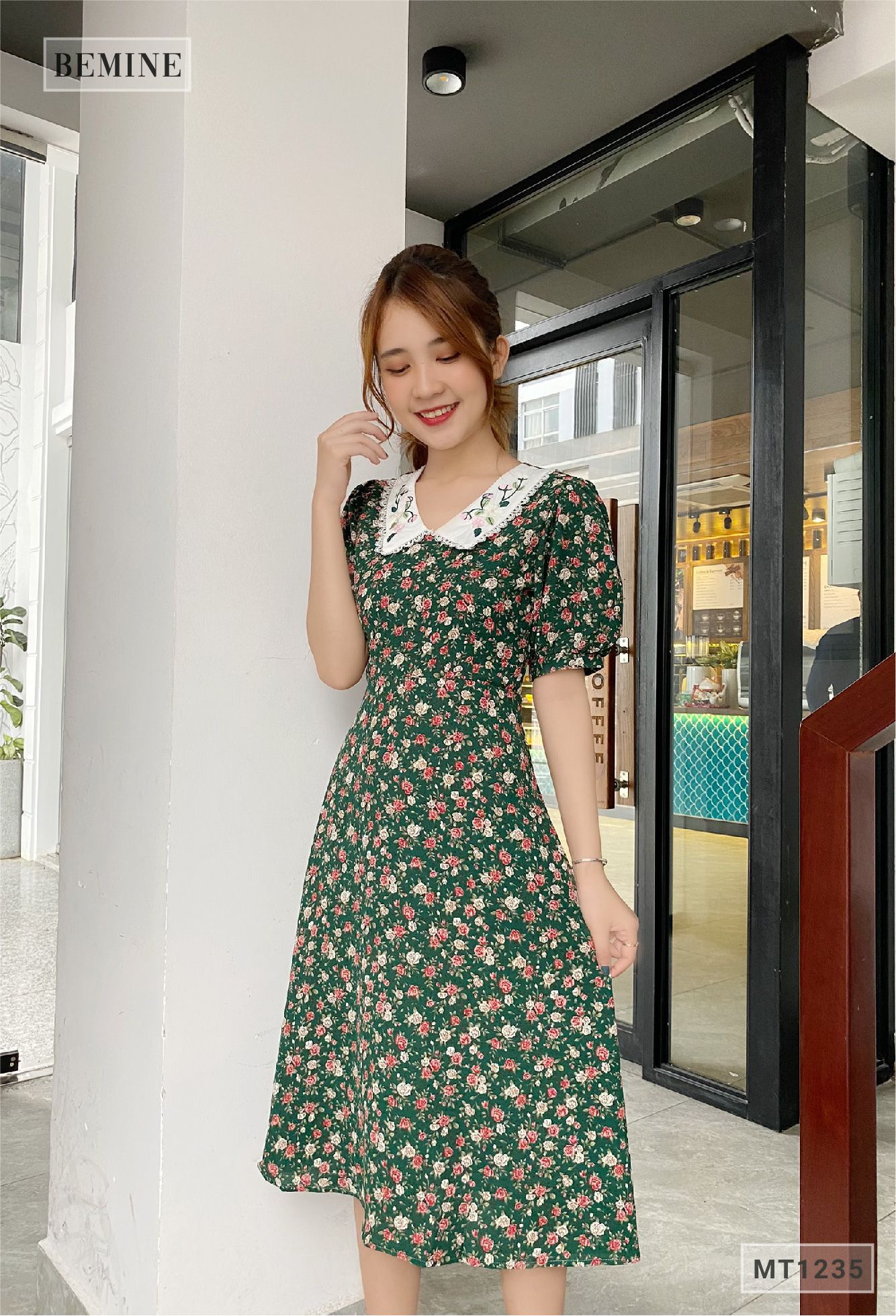 MT1235REU - Đầm hoa phối cổ thêu