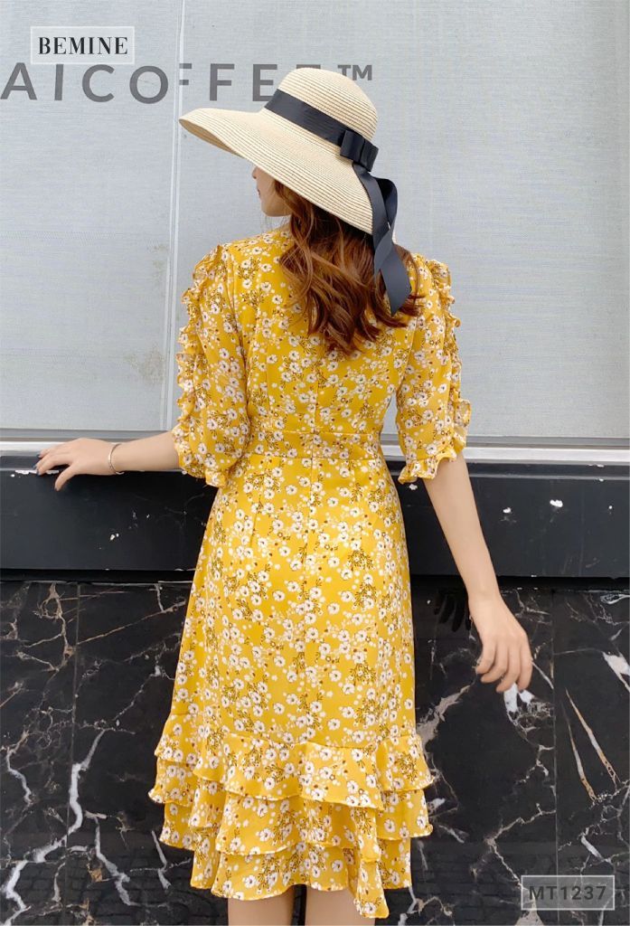 MT1237VANG - Đầm xòe bèo tay đuôi cá