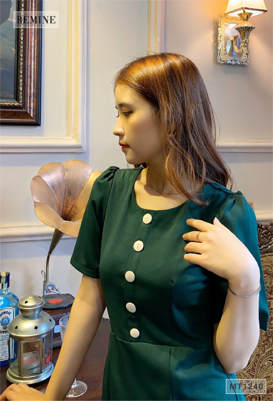MT1240REU - Đầm cổ tròn đính nút dọc