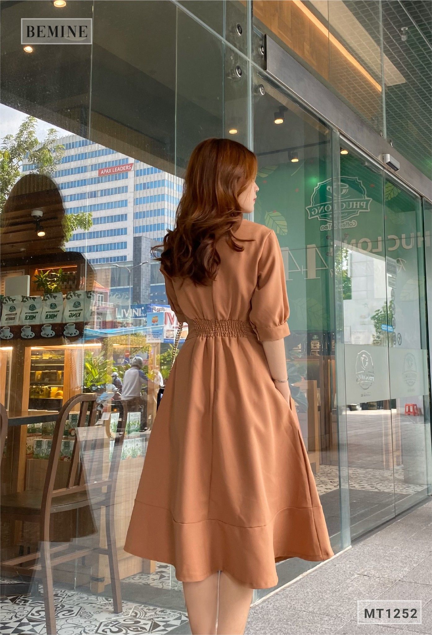 MT1252NAU - Đầm cổ đắp chéo xếp ly eo