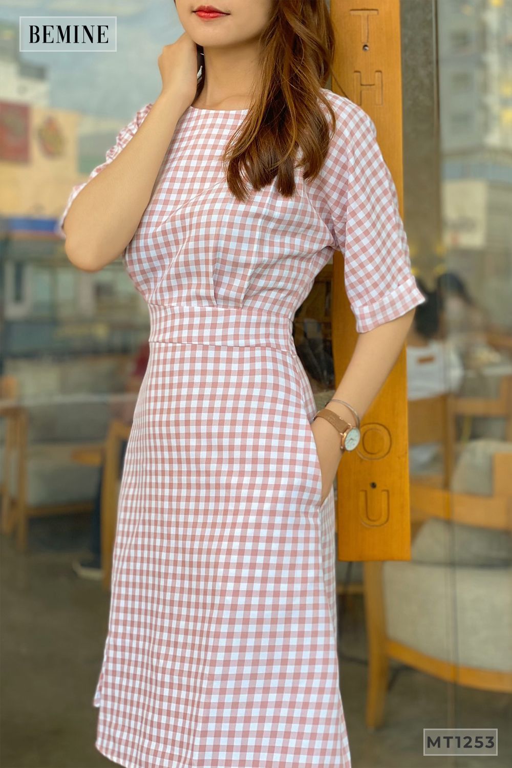 MT1253HONG - Đầm cánh dơi xếp ly ngực