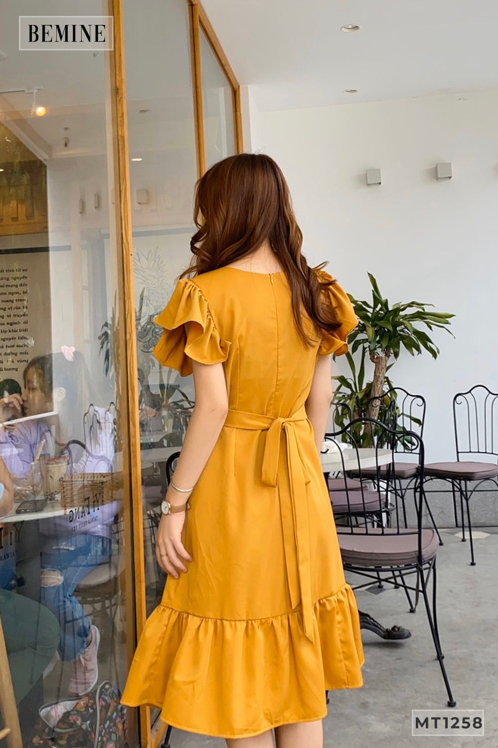 MT1258VANG - Đầm bèo lai tay cánh tiên