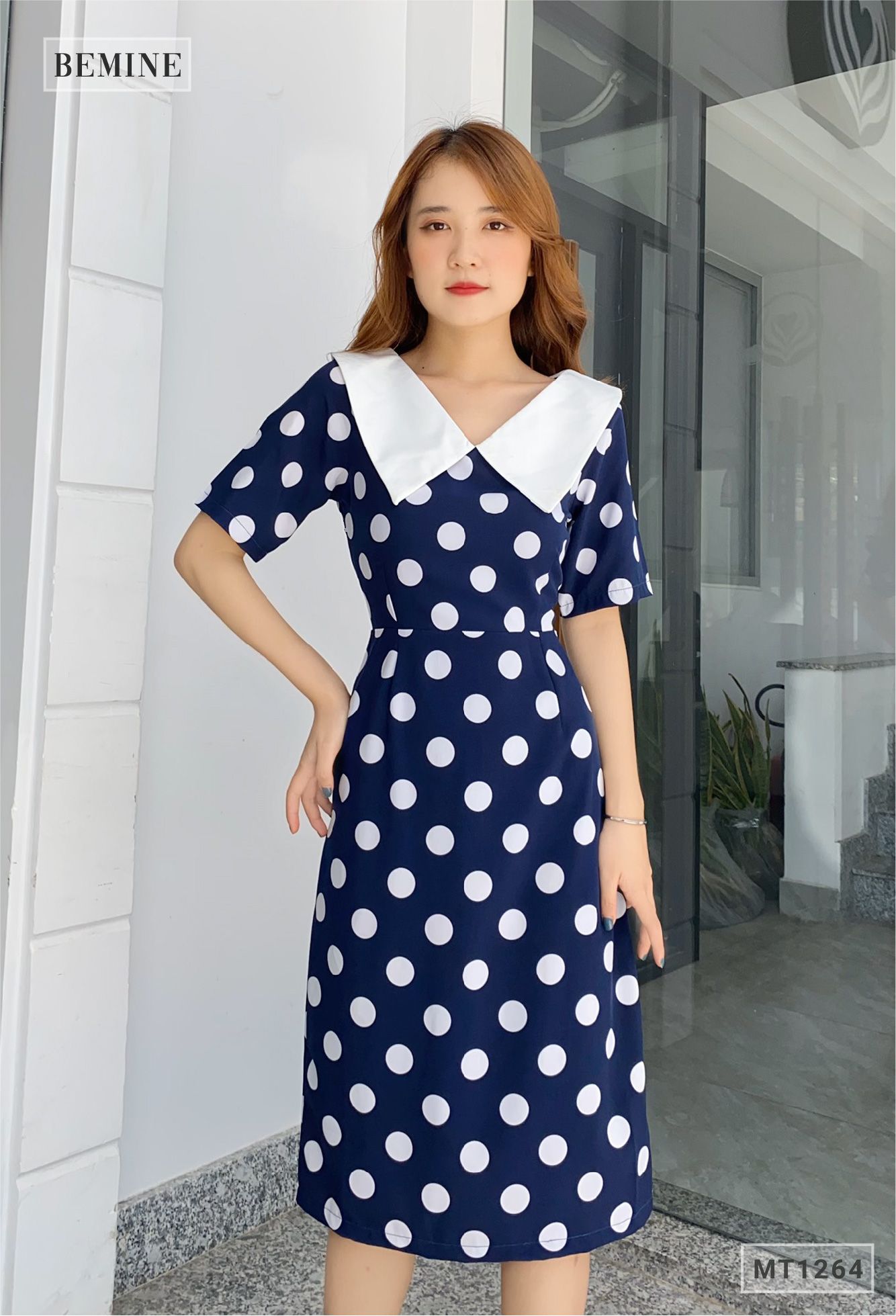 MT1264XANH - Đầm bi cổ trắng