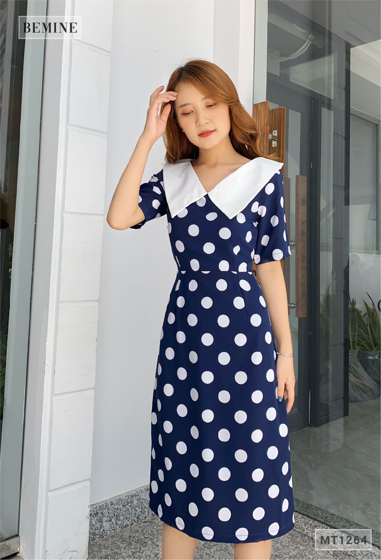 MT1264XANH - Đầm bi cổ trắng