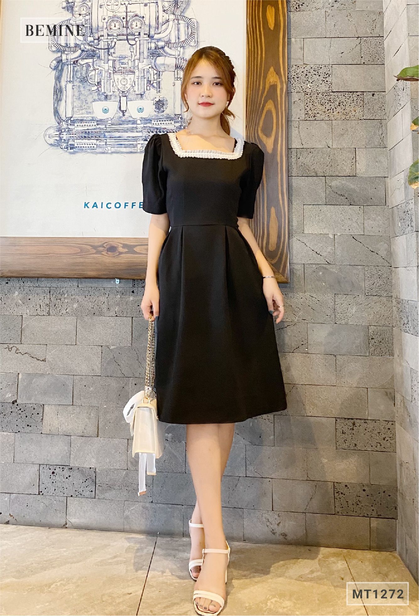 MT1272DEN - Đầm xếp ly eo cổ đính châu