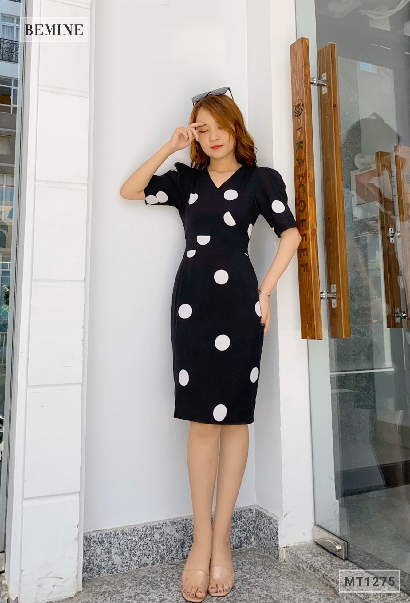 MT1275DEN - Đầm chấm bi cổ đắp chéo