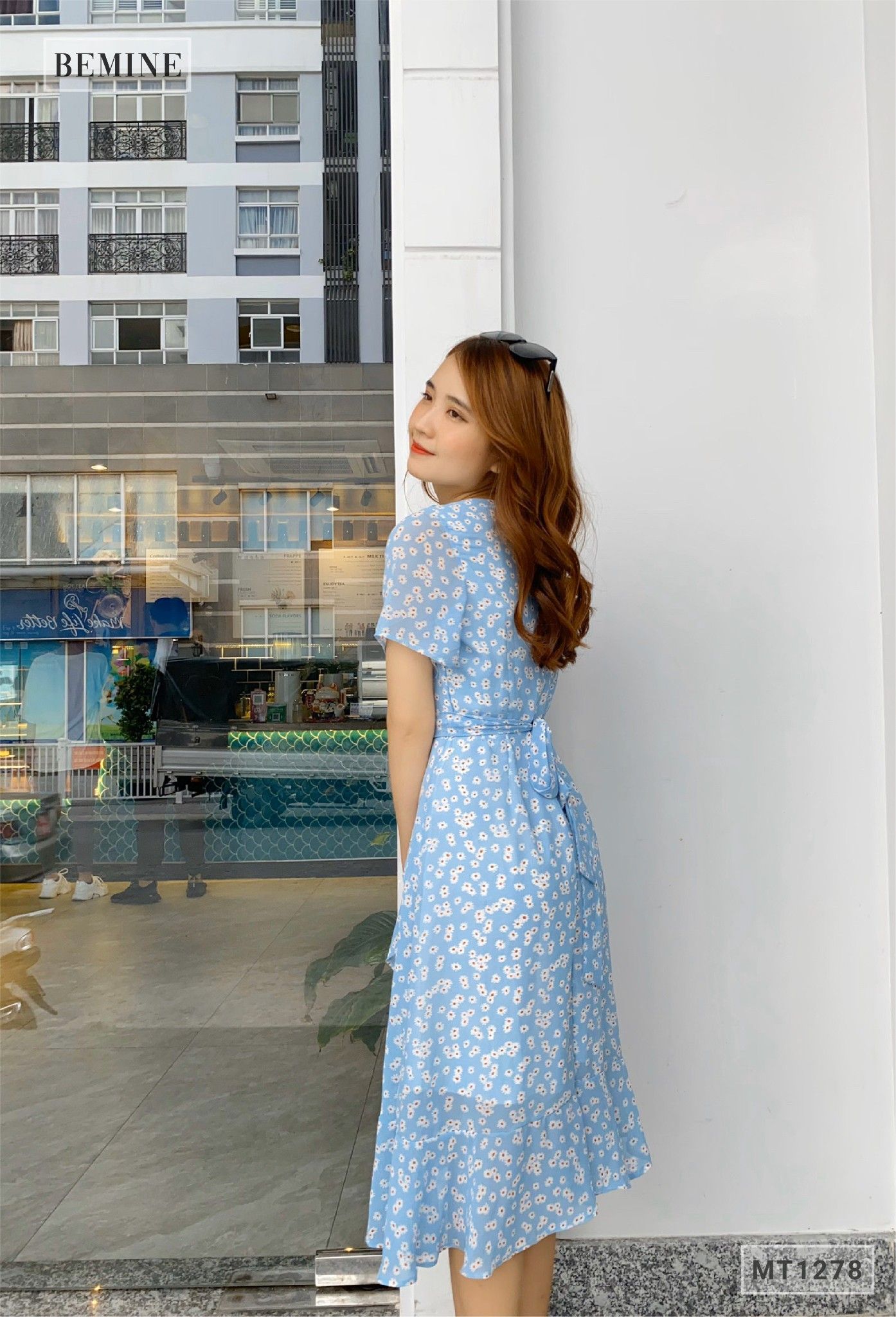 MT1278XANH - Đầm đáp ngực bèo tùng cột dây eo