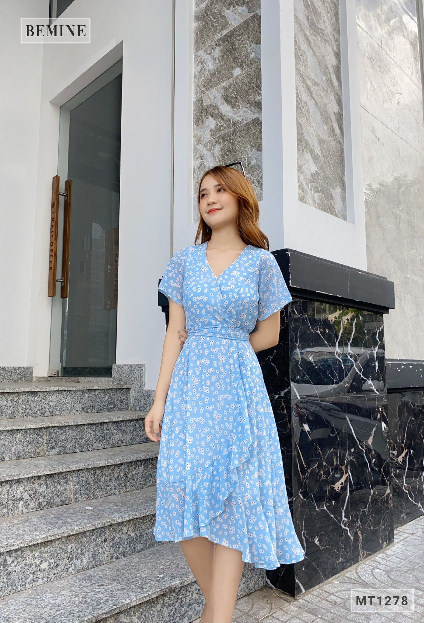 MT1278XANH - Đầm đáp ngực bèo tùng cột dây eo