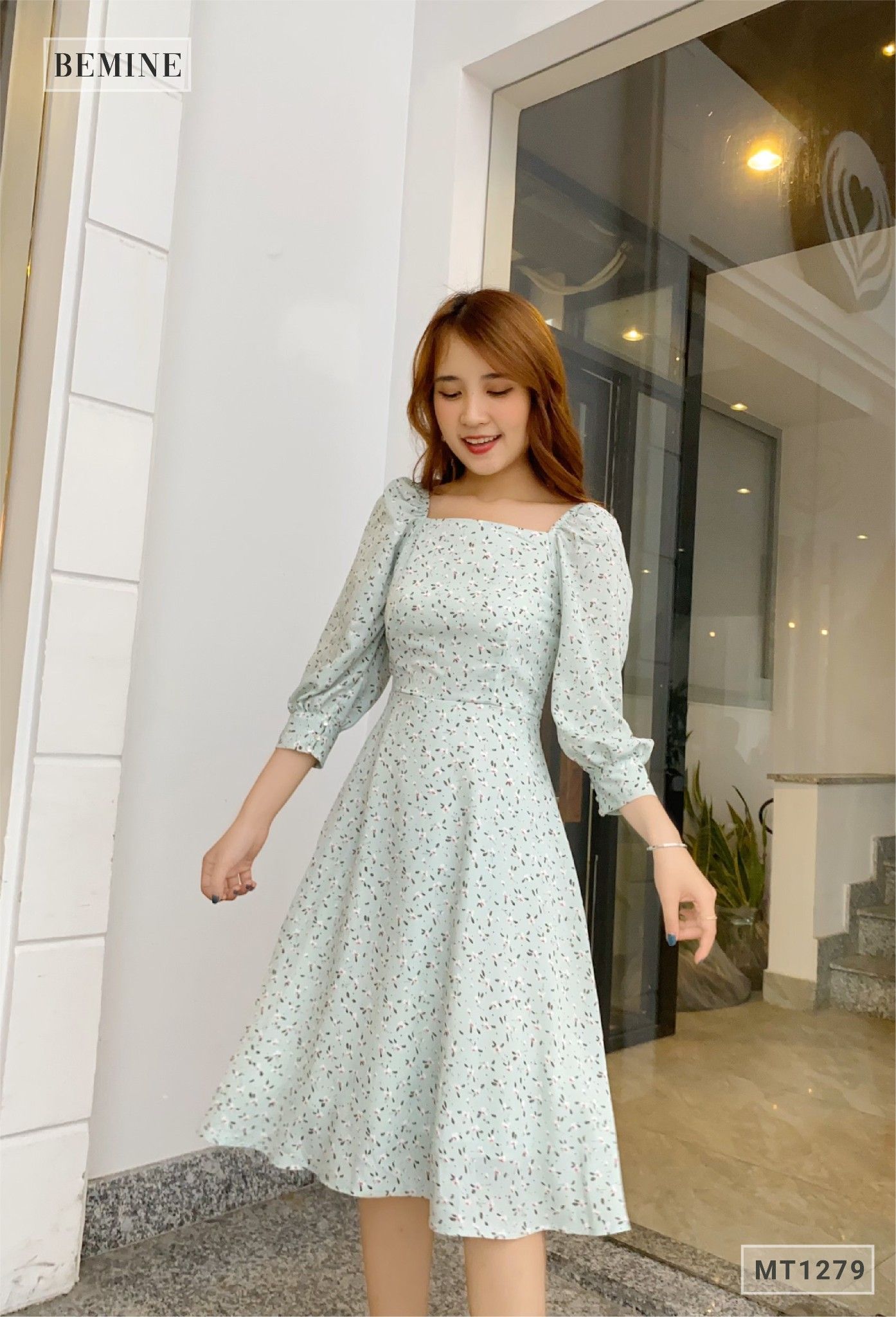 MT1279XANH - Đầm cổ U đính 3 nút tay