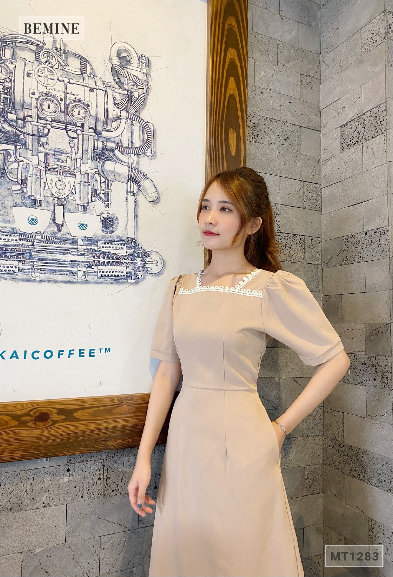 MT1283NAU- Đầm cổ ren cột eo