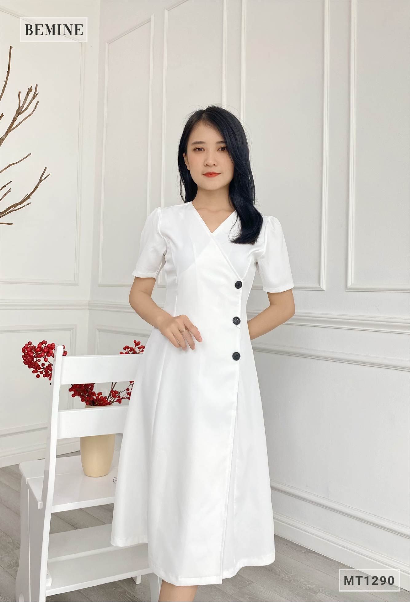 MT1290TRANG - Đầm xòe tà chéo đính nút