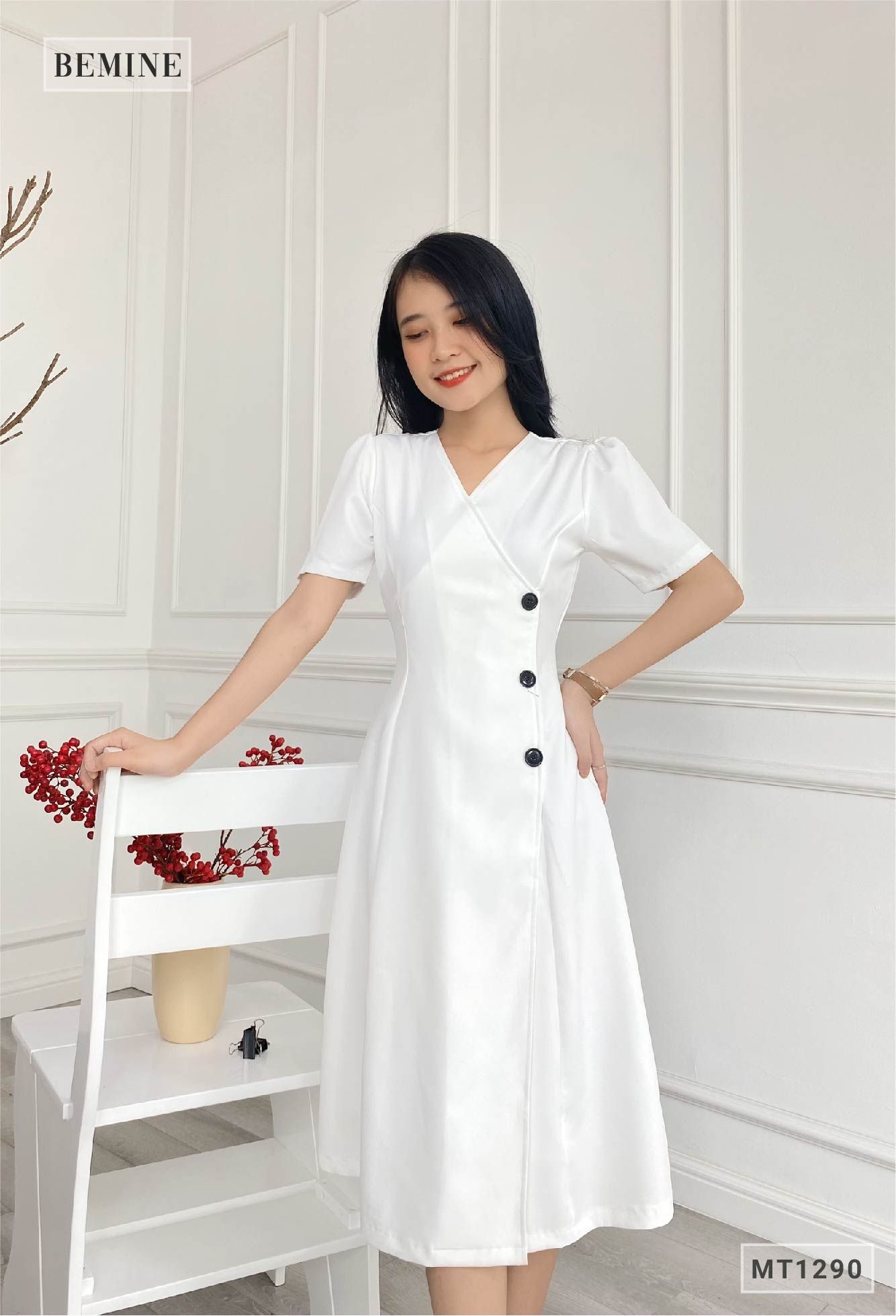 MT1290TRANG - Đầm xòe tà chéo đính nút