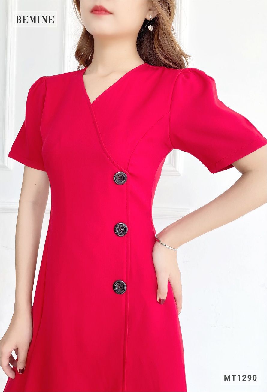 MT1290DO - Đầm xòe tà chéo đính nút